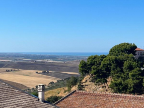 Spaziosa casa indipendente, vista mare, in centro paese su corso Garibaldii, Serracapriola